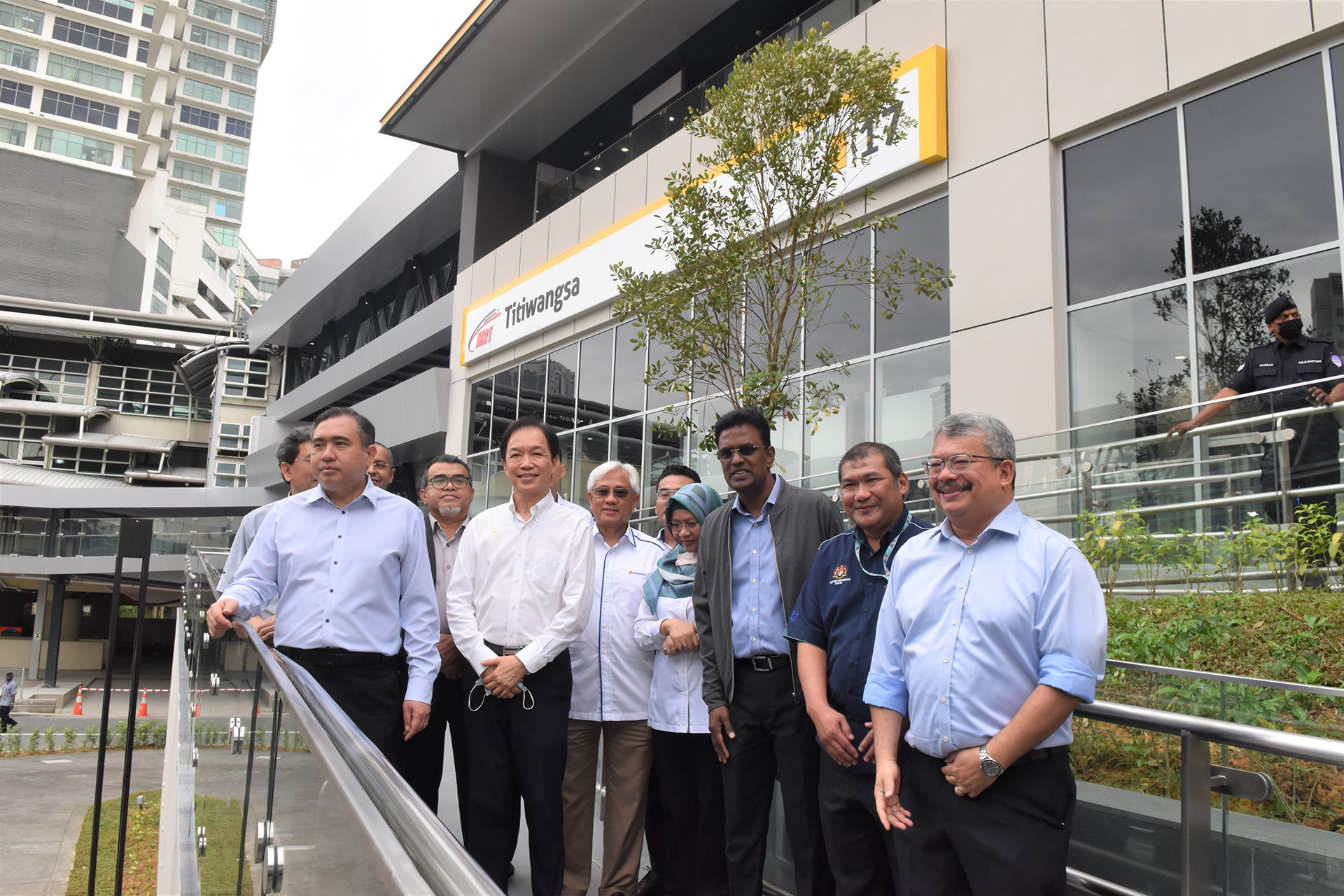 Read more about the article THE MINISTER OF TRANSPORT, YB ANTHONY LOKE PARTICIPATED IN THE FINAL PHASE OF TESTING FOR THE LINE MRT PUTRAJAYA LINE (MRT2)