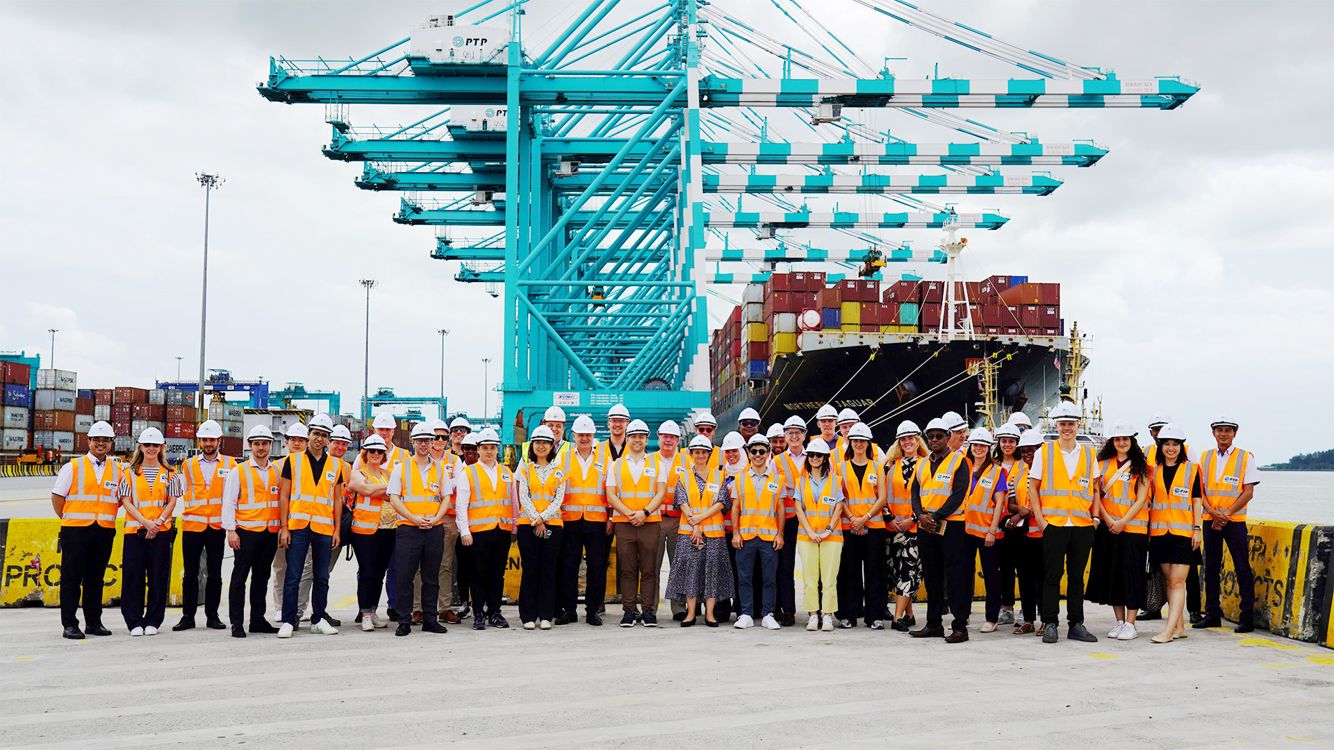 Read more about the article PORT OF TANJUNG PELEPAS WELCOMES VISIT BY A.P. MOLLER CAPITAL