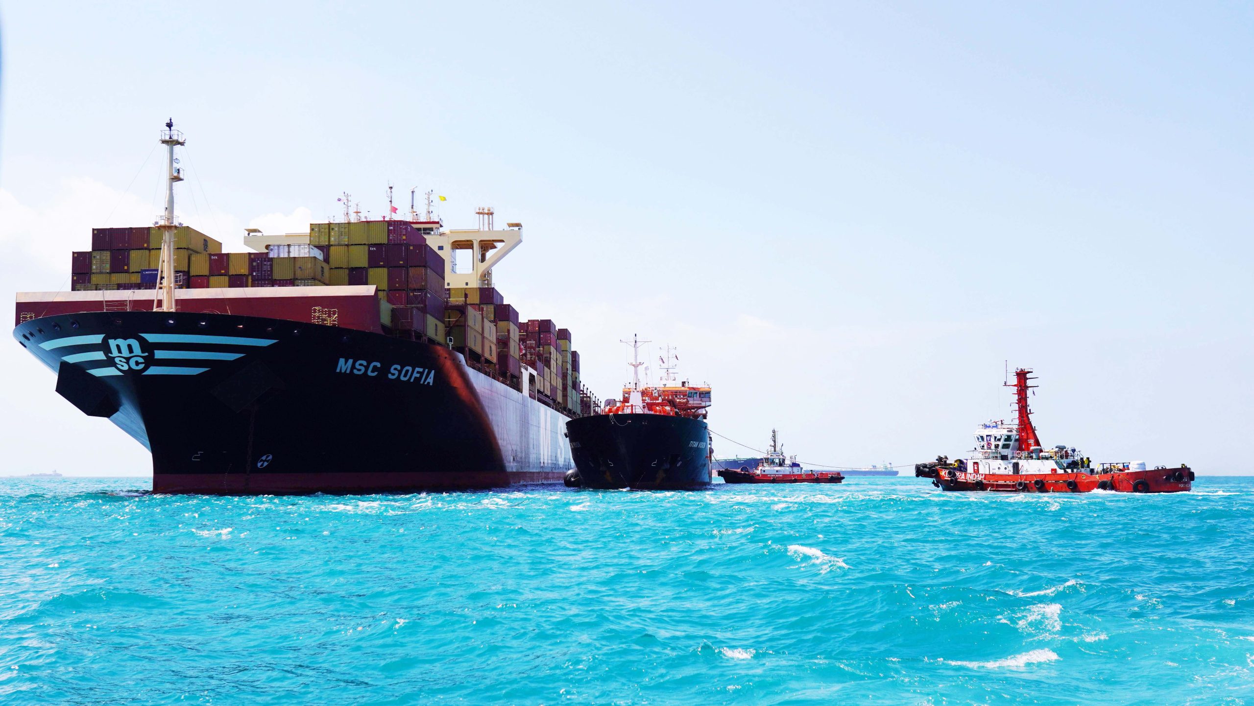 Read more about the article MALAYSIA’S FIRST LNG BUNKERING EXERCISE FOR CONTAINER VESSEL CONDUCTED SUCCESSFULLY AT PORT OF TANJUNG PELEPAS