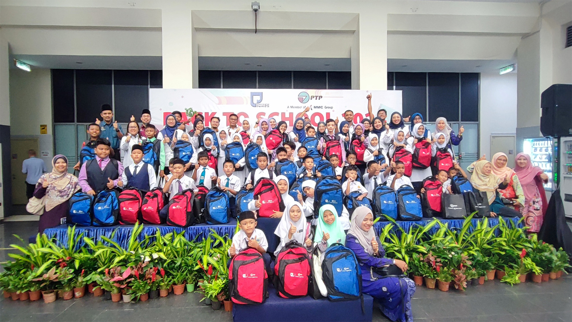 TMR _ PTP, JPA give school supplies to needy children