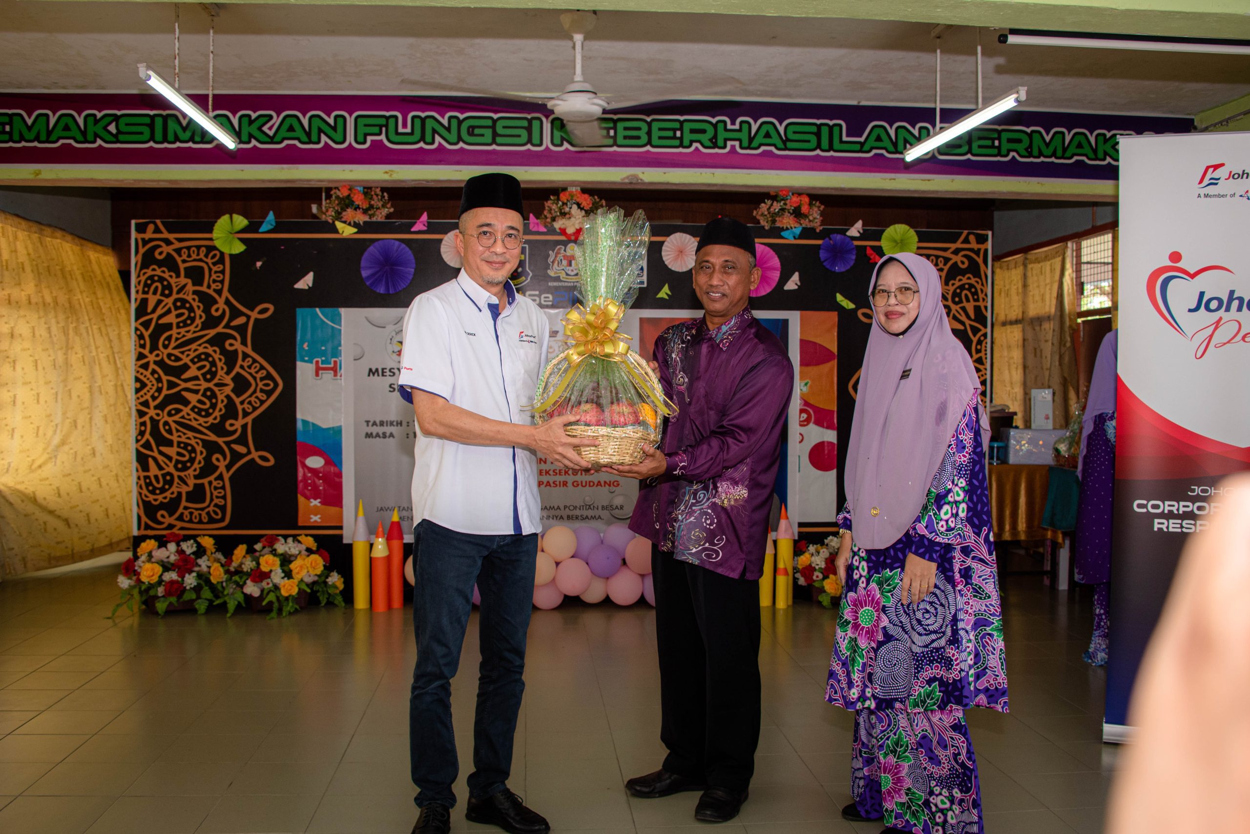 Read more about the article JOHOR PORT CONTRIBUTES WAKALAH FUND TO SEKOLAH AGAMA PONTIAN BESAR AND OFFICIATES ITS 22ND BADAN KEBAJIKAN ANNUAL GENERAL MEETING