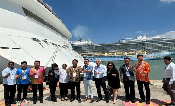 PPSB welcomes concurrent arrival of two mega cruises